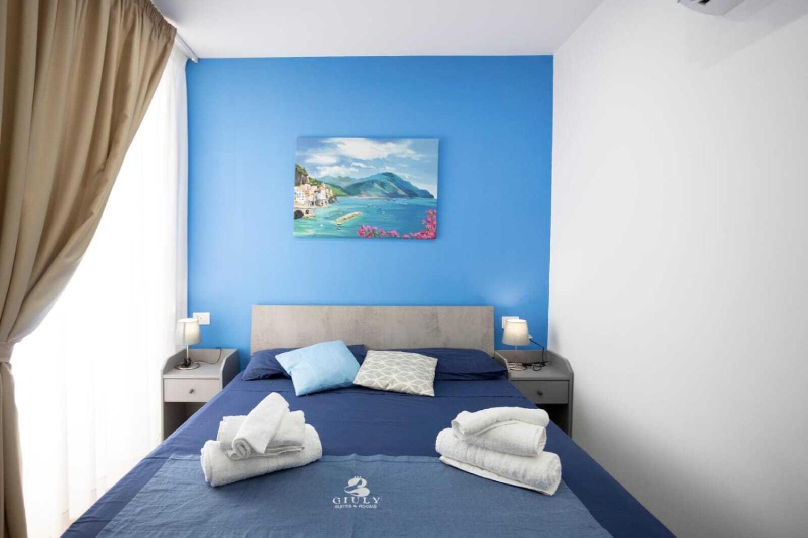 Giuly Suites & Rooms Napoli Ngoại thất bức ảnh