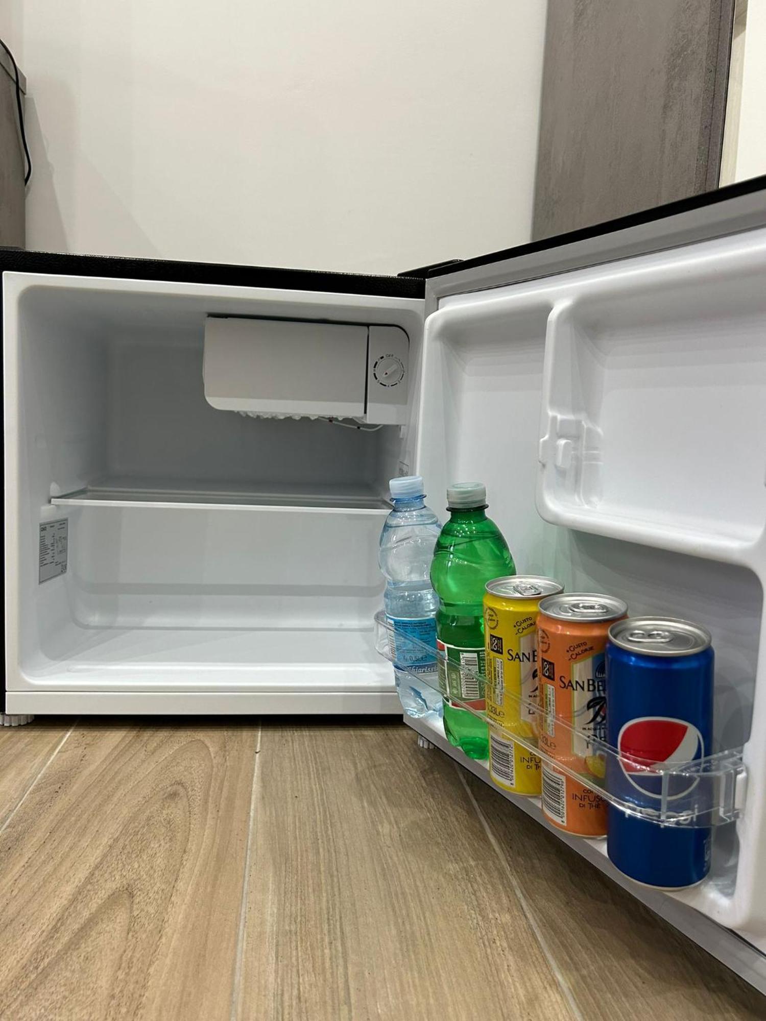 Giuly Suites & Rooms Napoli Ngoại thất bức ảnh