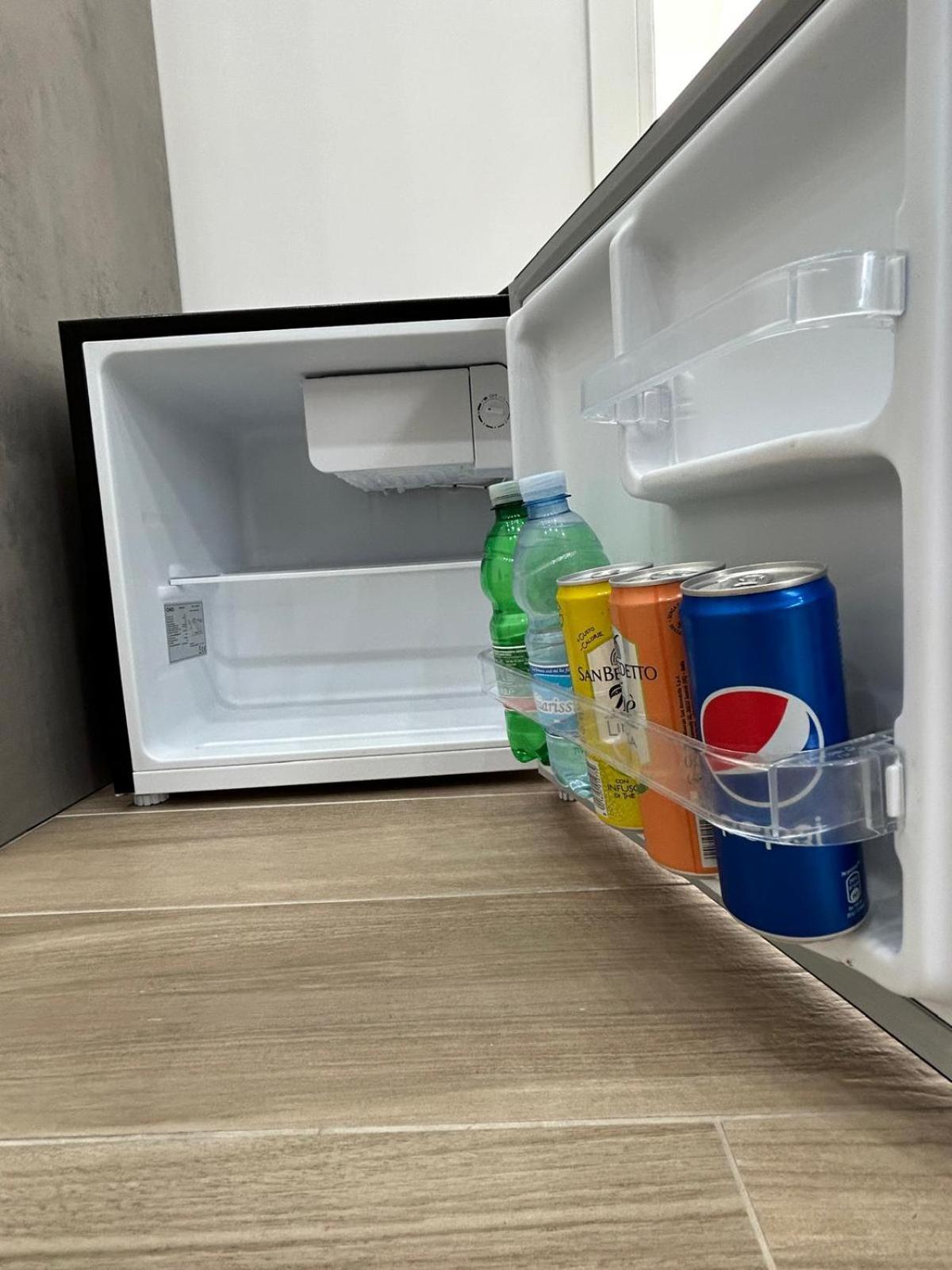 Giuly Suites & Rooms Napoli Ngoại thất bức ảnh