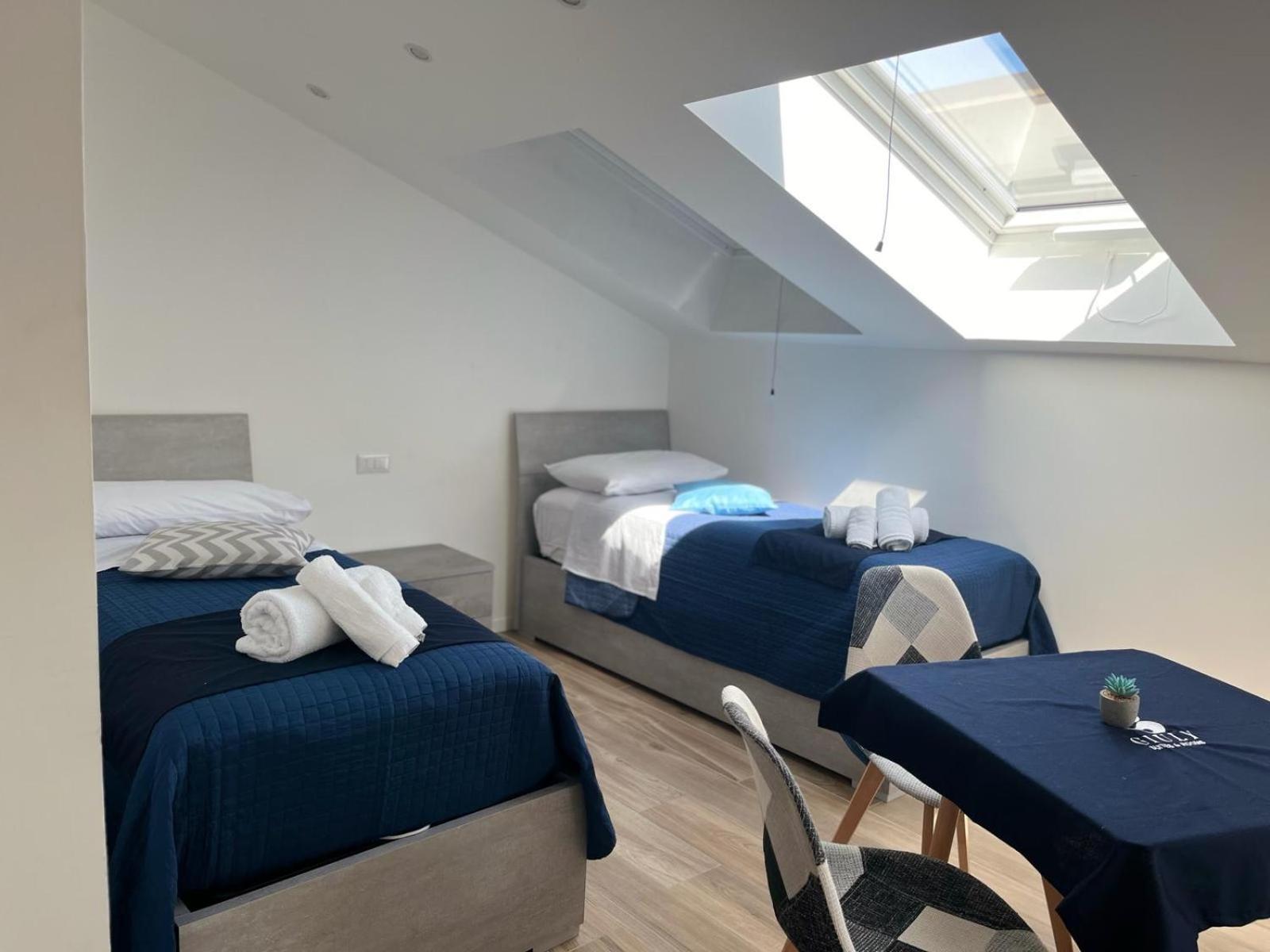 Giuly Suites & Rooms Napoli Ngoại thất bức ảnh