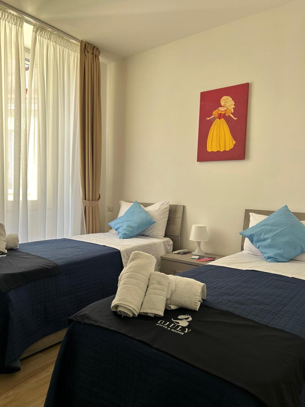 Giuly Suites & Rooms Napoli Ngoại thất bức ảnh